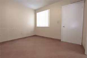 2890 N Oakland Forest Dr, Oakland Park, FL 33309 - Photo 2