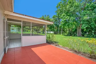 861 Holly Ln, Plantation, FL 33317 - Photo 24
