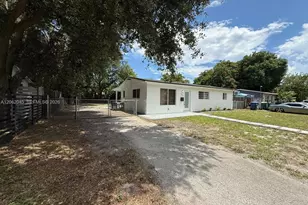 1251 NE 208th Terrace, Miami, FL 33179 - Photo 2