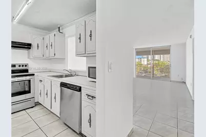 3849 NE 169th St #405, North Miami Beach, FL 33160 - Photo 4