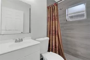 949 SW 7th Pl, Florida City, FL 33034 - Photo 10