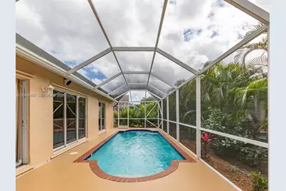 19334 NW 12th St, Pembroke Pines, FL 33029 - Photo 12