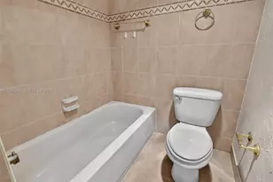 20335 W Country Club Dr, Aventura, FL 33180 - Photo 12