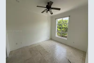 7420 W 20th Ave #355, Hialeah, FL 33016 - Photo 1