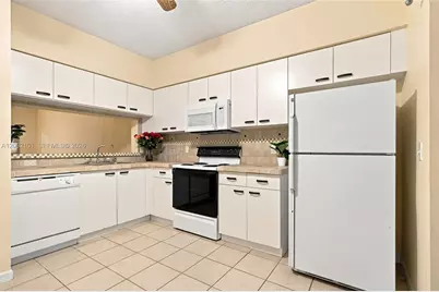3329 Celebration Ln #139, Margate, FL 33063 - Photo 8