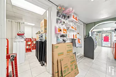 1353 SW 1st St, Miami, FL 33135 - Photo 28