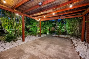 781 NE 75th St, Miami, FL 33138 - Photo 4