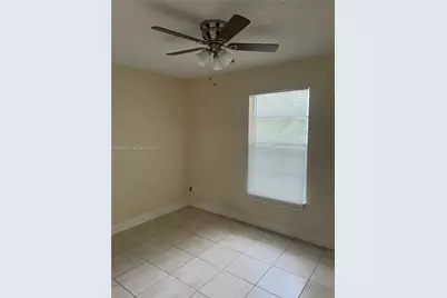 9 NE 44th St, Deerfield Beach, FL 33064 - Photo 10