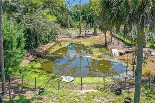 2587 E Rd, Loxahatchee, FL 33470 - Photo 10