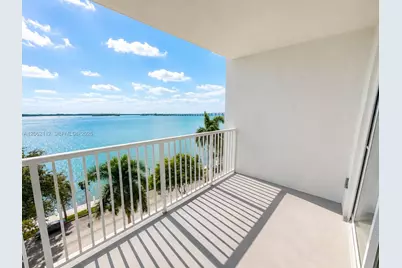 1420 Brickell Bay Dr #702E, Miami, FL 33131 - Photo 1