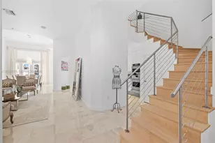 21103 NE 38th Ave, Aventura, FL 33180 - Photo 4