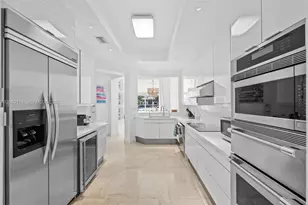 21103 NE 38th Ave, Aventura, FL 33180 - Photo 16