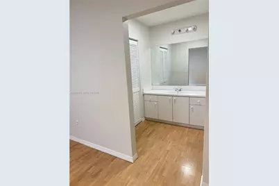 11810 NE 19th Dr #5, North Miami, FL 33181 - Photo 14