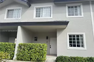11810 NE 19th Dr, North Miami, FL 33181 - Photo 2