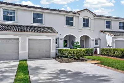 16862 SW 1st St, Pembroke Pines, FL 33027 - Photo 2