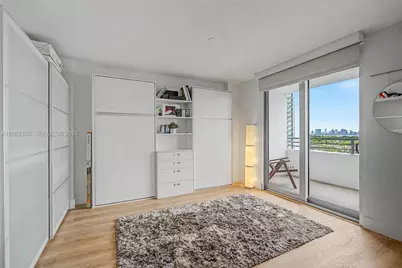 5555 Collins Ave #10V, Miami Beach, FL 33140 - Photo 16