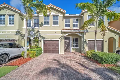 1429 SE 26th Ave, Homestead, FL 33035 - Photo 1