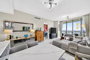 1100 Biscayne Blvd, Miami, FL 33132 - Photo 22