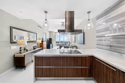 1100 Biscayne Blvd #5502, Miami, FL 33132 - Photo 18