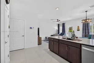 6015 Coralberry St, Haverhill, FL 33415 - Photo 10