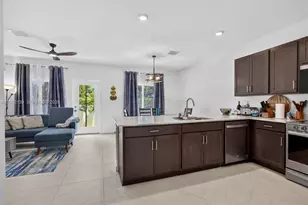 6015 Coralberry St, Haverhill, FL 33415 - Photo 6
