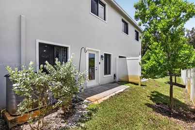6015 Coralberry St, Haverhill, FL 33415 - Photo 38