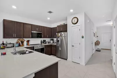 6015 Coralberry St, Haverhill, FL 33415 - Photo 12