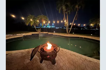 694 SW 168th Way, Pembroke Pines, FL 33027 - Photo 10