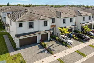10934 SW 235th St, Homestead, FL 33032 - Photo 1