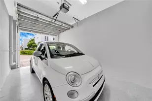 6310 NW 103rd Pl, Doral, FL 33178 - Photo 34