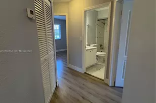8360 NW 10th St, Miami, FL 33126 - Photo 10