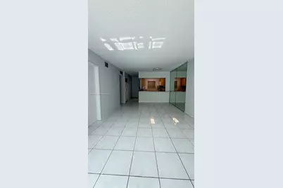 120 Royal Palm Rd #111, Hialeah Gardens, FL 33016 - Photo 6