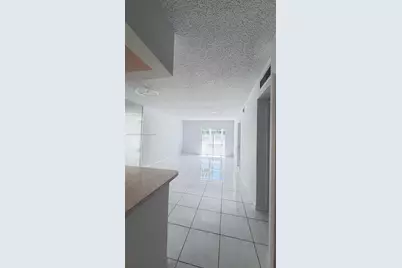 120 Royal Palm Rd #111, Hialeah Gardens, FL 33016 - Photo 1