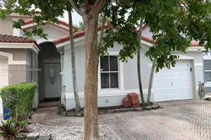 4805 SW 163rd Pl, Miami, FL 33185 - Photo 1