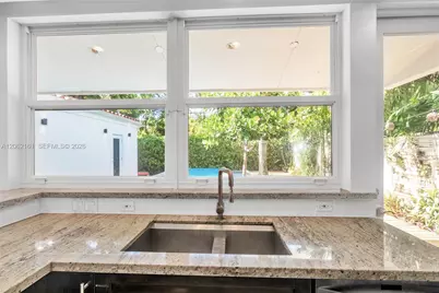 776 NE 74th St, Miami, FL 33138 - Photo 12