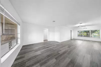 820 NW 38th Ave, Lauderhill, FL 33311 - Photo 10