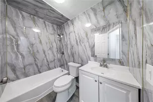 820 NW 38th Ave, Lauderhill, FL 33311 - Photo 18