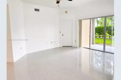 16341 Malibu Dr #19, Weston, FL 33326 - Photo 4