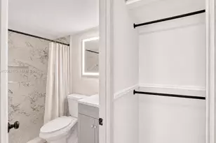 2750 NE 183rd St, Aventura, FL 33160 - Photo 10