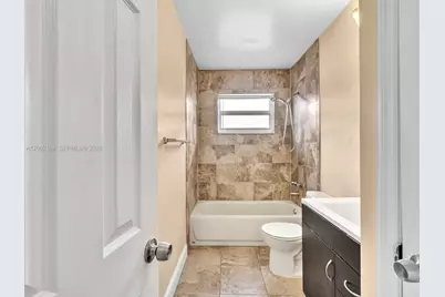 1065 NW 68th Ter, Margate, FL 33063 - Photo 32