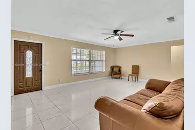 1065 NW 68th Ter, Margate, FL 33063 - Photo 8