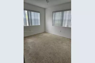 648 E 28th St, Hialeah, FL 33013 - Photo 10