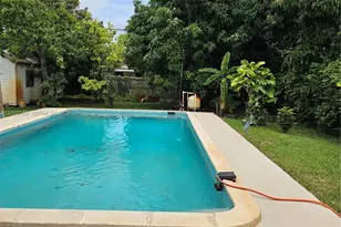 648 E 28th St, Hialeah, FL 33013 - Photo 20