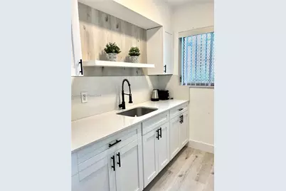 825 Euclid Ave #8, Miami Beach, FL 33139 - Photo 4