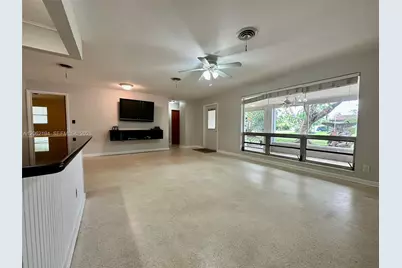 810 NW 8th Ave, Dania Beach, FL 33004 - Photo 8
