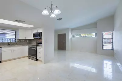 2733 SW 31st Pl #A, Miami, FL 33133 - Photo 6