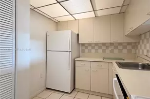 10431 N Kendall Dr, Miami, FL 33176 - Photo 8