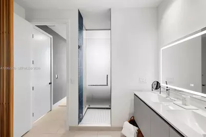 1030 15th St #300, Miami Beach, FL 33139 - Photo 12