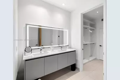 1030 15th St #300, Miami Beach, FL 33139 - Photo 10