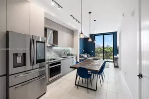 1030 15th St, Miami Beach, FL 33139 - Photo 2